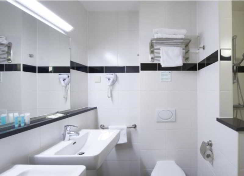 Bastion Hotel Roosendaal Εξωτερικό φωτογραφία